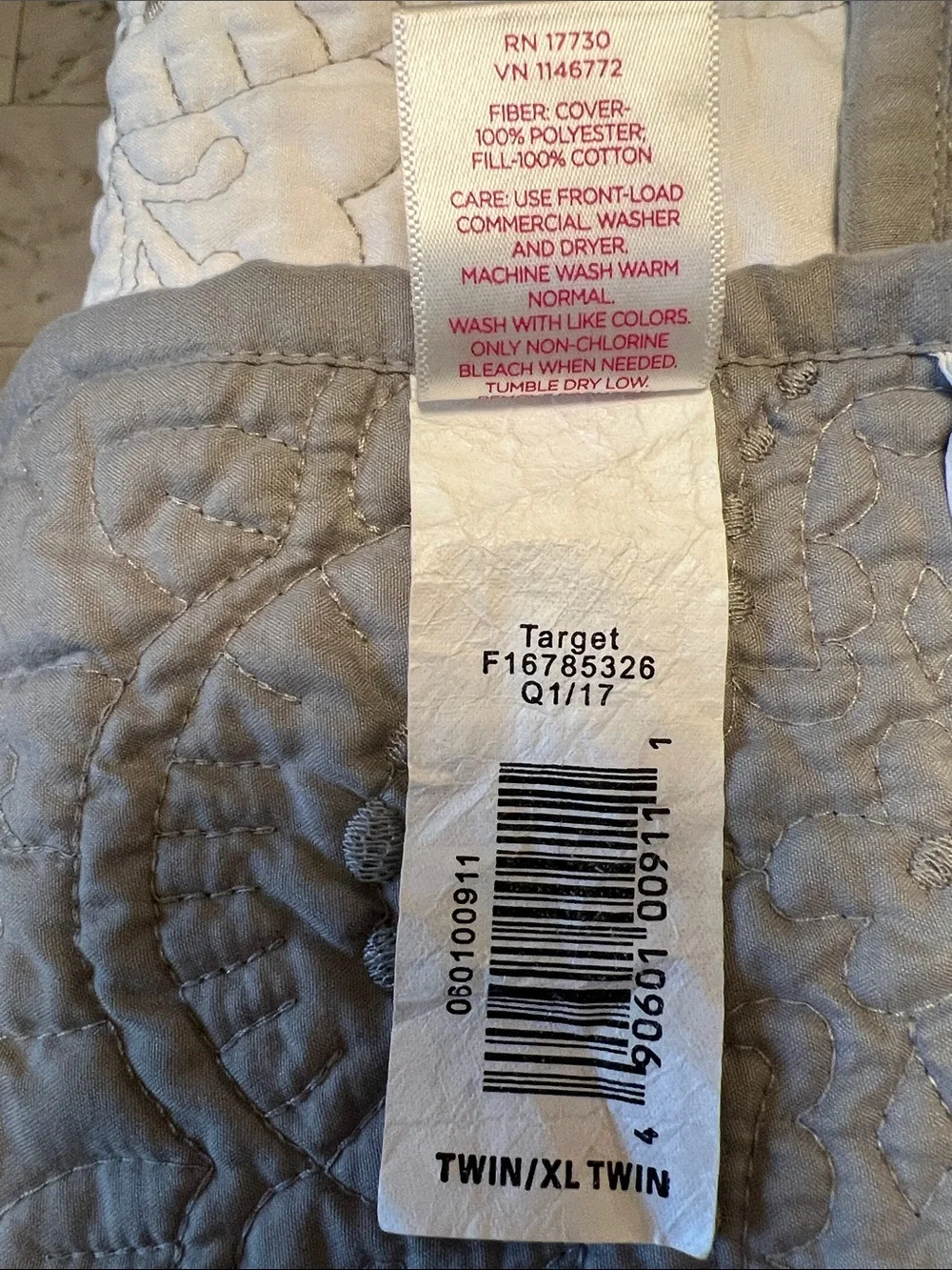 Vintage Cream Quilted Floral Medallion Bedspread